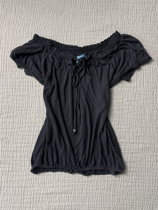 h.i.p. Tops - y2k boho ruffle grey cinched hem top